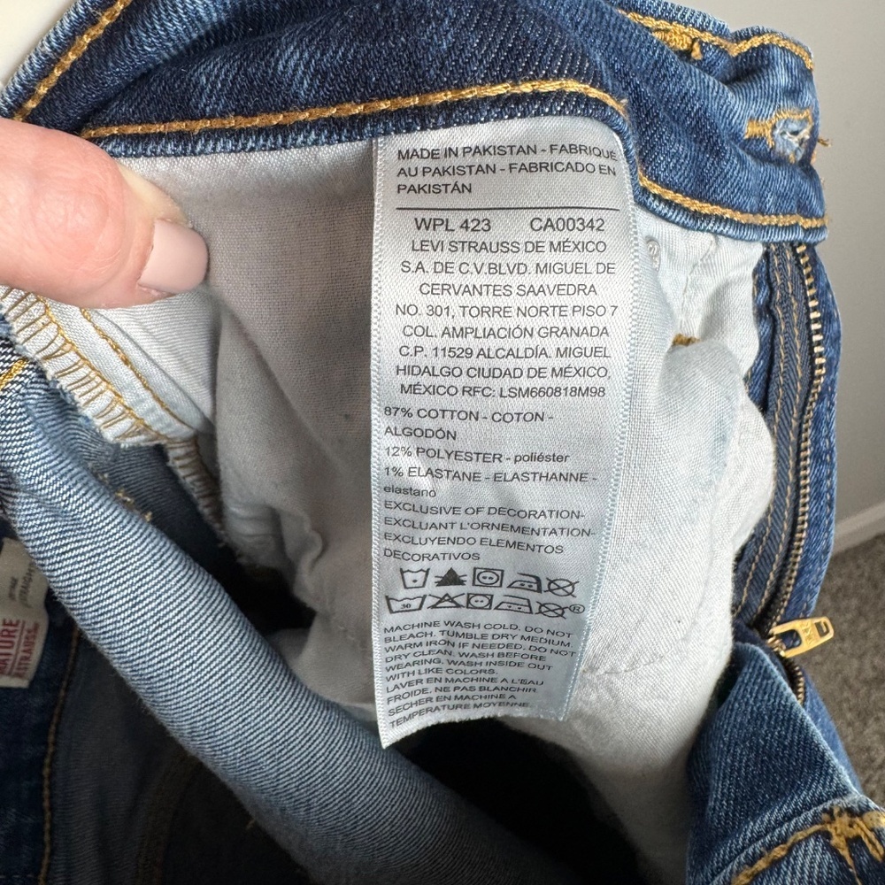 Signature Levi Strauss Jeans Easy Straight Fit - Picture 5 of 6